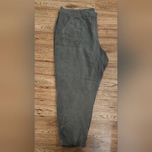 NWT Womens Green Cargo pants Size 20 plus size pockets Reitmans elastic waist